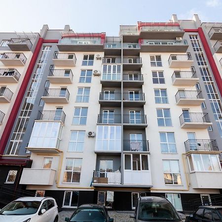 Leogrand Apartments On Shevchenka 38-1 リヴィウ エクステリア 写真