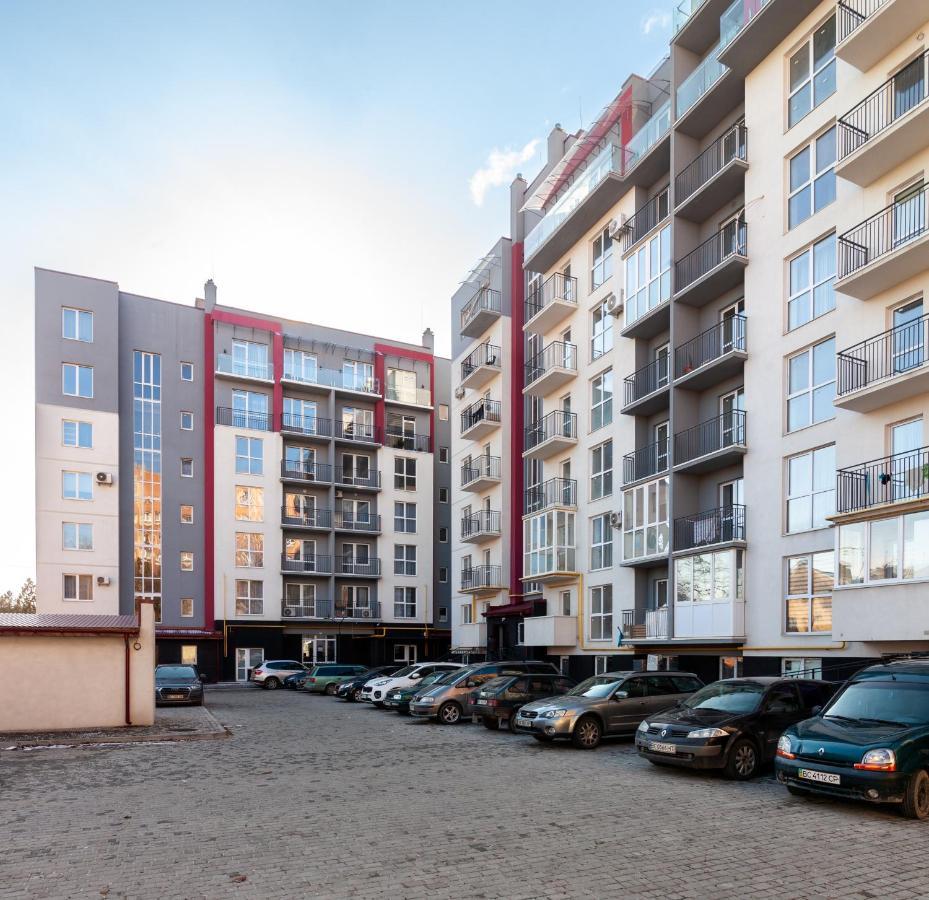 Leogrand Apartments On Shevchenka 38-1 リヴィウ エクステリア 写真