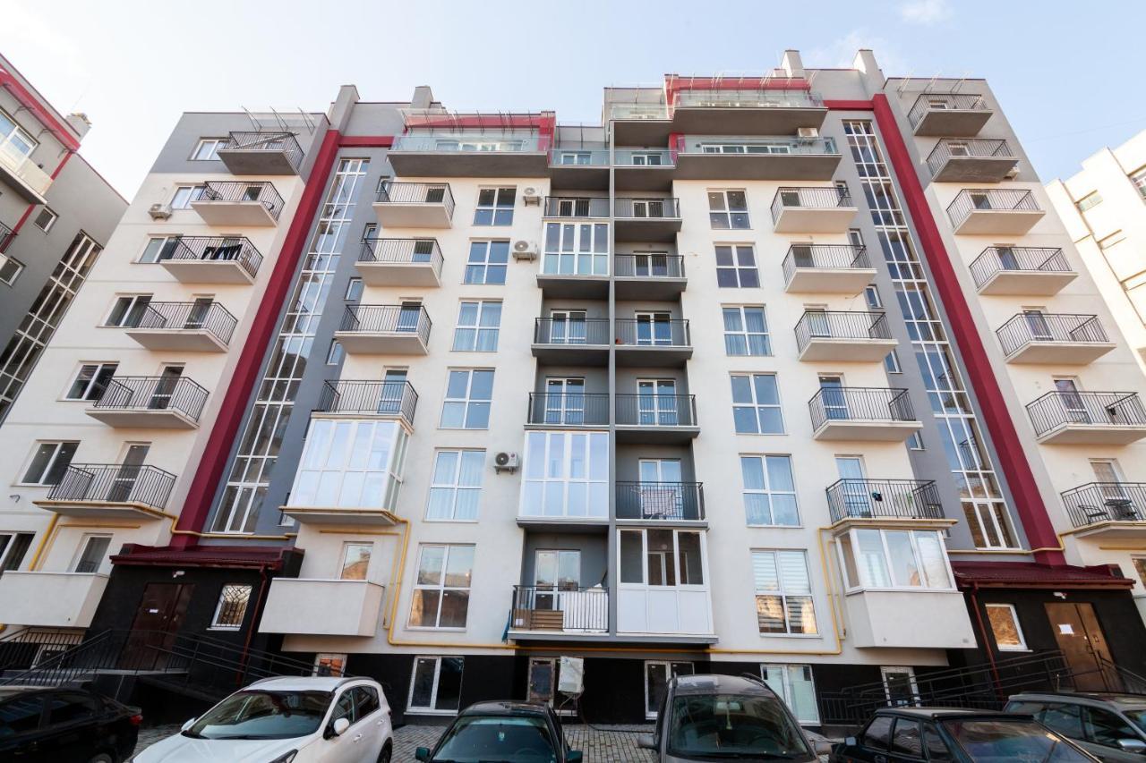 Leogrand Apartments On Shevchenka 38-1 リヴィウ エクステリア 写真